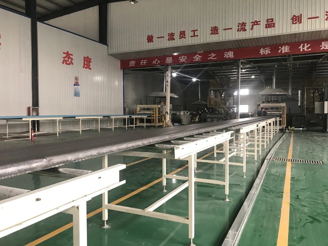 Board machinery and conveyor equipment in the DEYI workshop